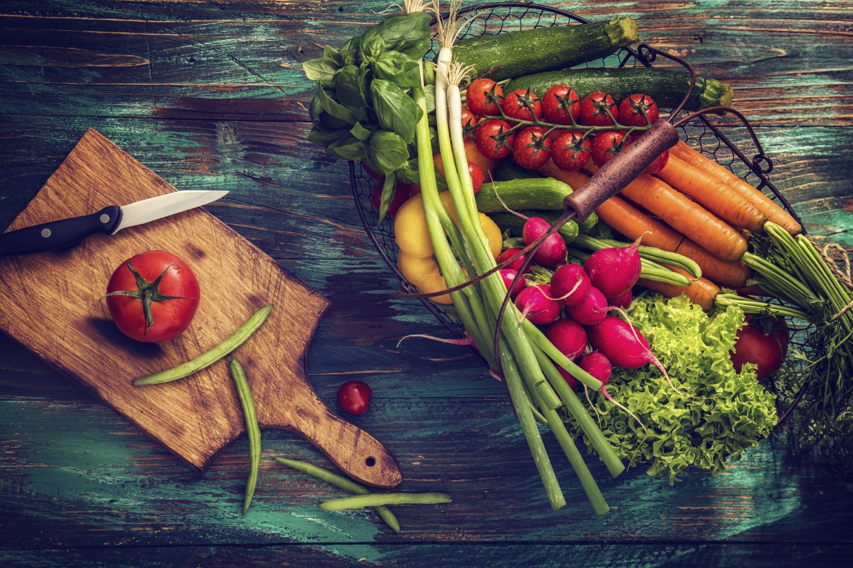 Phytochemicals give fruits and vegetables their bright colors